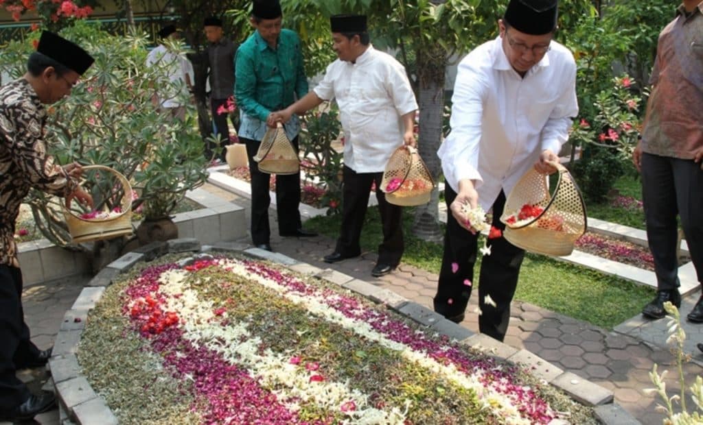 Dokumentasi milik Al-Iman Media